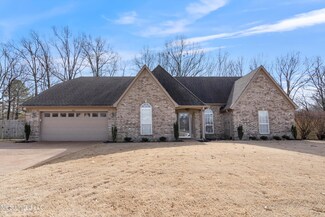 2675 Greencliff Dr, Southaven, MS 38672