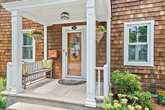 41 Park Ave, Wellesley Hills, MA 02481