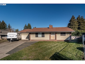 1215 NW Littlewood Ct, Roseburg, OR 97471