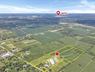 8824/8826 Morse Rd SW, Pataskala, OH 43062