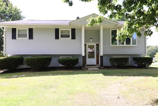 23 Buttermilk Dr, Poughkeepsie, NY 12601