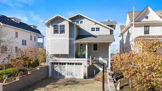 47007 Lake View Ave, New Buffalo, MI 49117