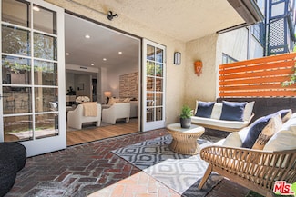 133 S Oakhurst Dr Unit 101, Beverly Hills, CA 90212