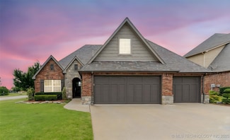 113 E 128th St S, Jenks, OK 74037