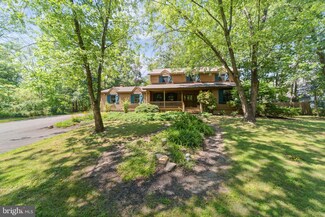 923 Grosstown Rd, Pottstown, PA 19464