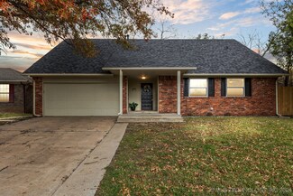 9007 E 56th St, Tulsa, OK 74145