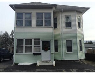 28 Harrington Way, Worcester, MA 01604