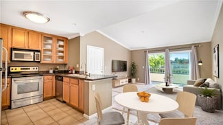 1010 La Terraza Cir Unit 305, Corona, CA 92879