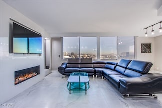 205 E Harmon Ave Unit 1012, Las Vegas, NV 89169