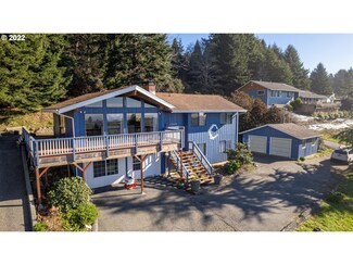 15629 Pelican Bay Dr, Brookings, OR 97415