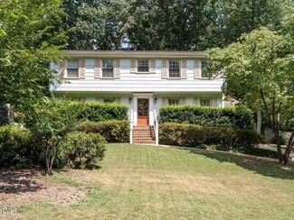4412 Woodbury Dr, Raleigh, NC 27612