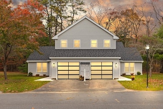 9 Barracks Rd Unit 9, Hudson, MA 01749