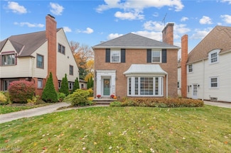 19190 S Sagamore Rd, Cleveland, OH 44126