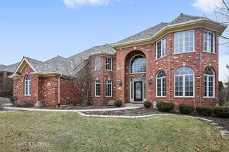 661 Ashton Ln, South Elgin, IL 60177