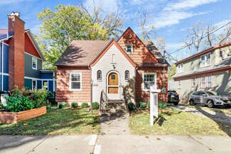 2626 Chamberlain Ave, Madison, WI 53705