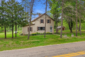 N4614 County Road G, Wild Rose, WI 54984