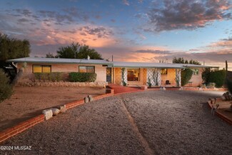 7220 N San Anna Dr, Tucson, AZ 85704