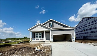 21803 Lucca Cir, Peculiar, MO 64078