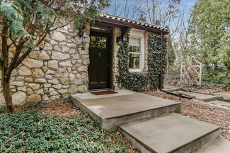 9001 W 119th St, Palos Park, IL 60464