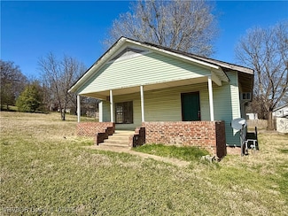 206 Green Ave, Poteau, OK 74953