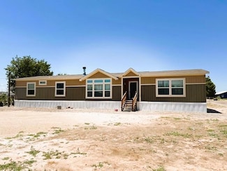 109 E 3rd St, Imperial, TX 79743