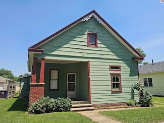 112 N Swedonia St, Marquette, KS 67464