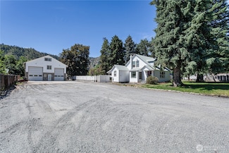 5903 Pioneer Dr, Cashmere, WA 98815