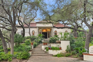 9003 Village Dr, San Antonio, TX 78217