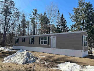 81 Pineland Park Rd, Milton, NH 03851