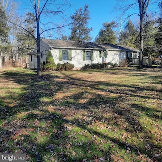 387 Park Dr W, Kintnersville, PA 18930