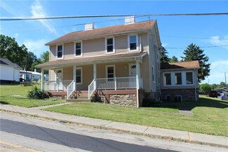 201 1st St, Uniontown, PA 15401