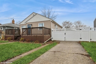 8136 E 4th Place, Highland, IN 46322