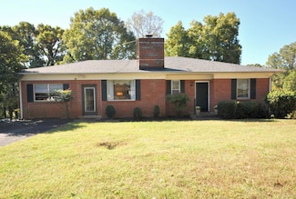 156 Shelor Dr, Lynchburg, VA 24502