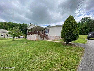 12320 Scott Hwy, Helenwood, TN 37755
