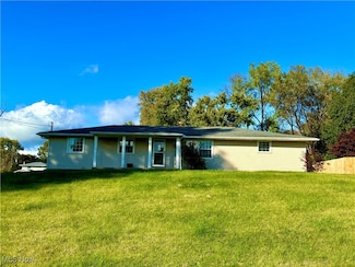11391 Michelle Dr NW, Canal Fulton, OH 44614