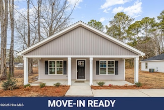 307 E Pope Ave, Kenly, NC 27542