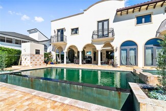 16242 NW 79th Ave, Hialeah, FL 33016
