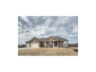 8950 Rhinehart Rd, Kansas City, MO 64139