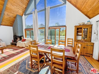 22012 Topanga School Rd, Topanga, CA 90290