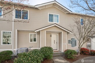 2055 Simmons St Unit C, Dupont, WA 98327