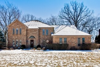 310 Whitmore Ln, Lake Forest, IL 60045