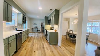 215 Buck Dr NE, Fort Walton Beach, FL 32548