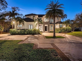 9099 The Ln, Naples, FL 34109