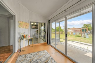 333 SW Dwight Ave, Port Saint Lucie, FL 34983