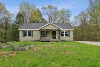 641 Chadbourne Rd, Standish, ME 04084