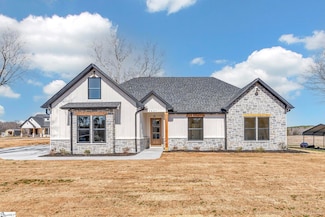 1637 Broadway School Rd, Belton, SC 29627
