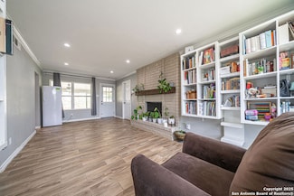 4515 Golf View Dr, San Antonio, TX 78223