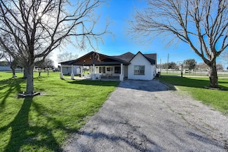 7911 Meadowlark St, Brookshire, TX 77423