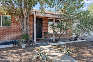 5426 E 18th St, Tucson, AZ 85711