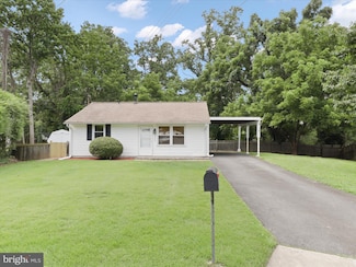 5544 Halwis St, Alexandria, VA 22303